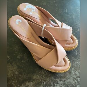 Andres Assous Opal Espadrille size 40